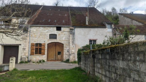 Maison atypique bord de l'Yonne
